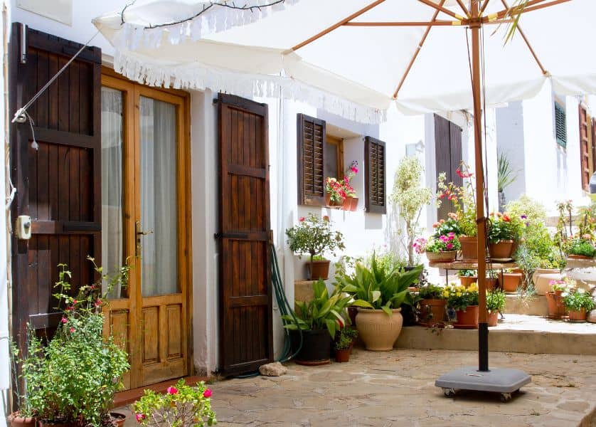 Las mejores zonas para comprar propiedades en Ibiza